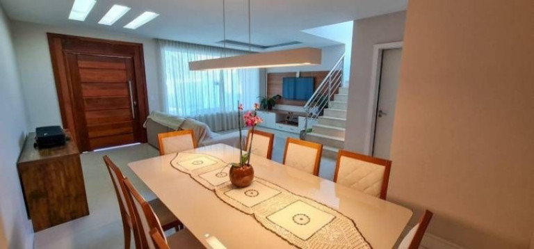 Imagem Casa com 3 Quartos à Venda, 280 m² em Jacarepaguá - Rio De Janeiro