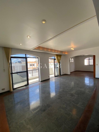 Imagem Imóvel com 4 Quartos à Venda, 227 m² em Centro - Atibaia Imagem Imóvel com 4 Quartos à Venda, 227 m² em Centro - Atibaia