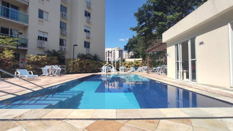 Imagem Apartamento com 2 Quartos à Venda, 60 m² em Camorim - Rio De Janeiro