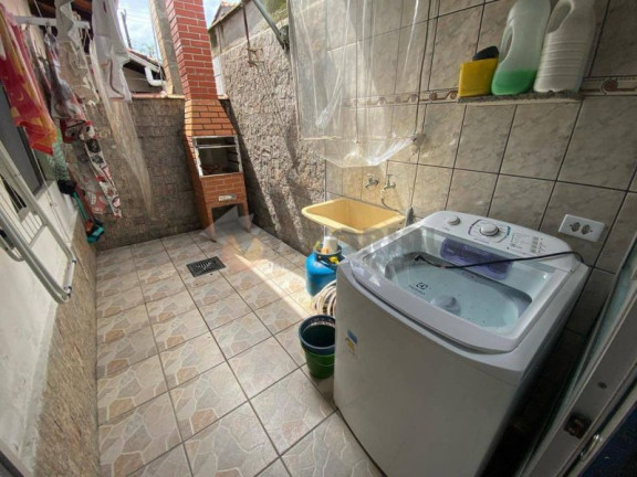 Imagem Casa com 2 Quartos à Venda, 65 m² Imagem Casa com 2 Quartos à Venda, 65 m²