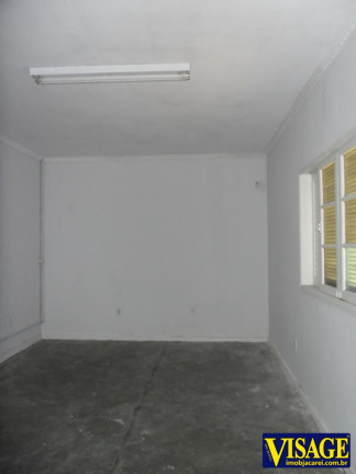 Imagem Casa com 3 Quartos à Venda, em Centro - Jacareí Imagem Casa com 3 Quartos à Venda, em Centro - Jacareí