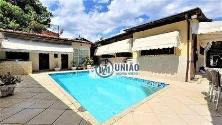 Imagem Casa com 3 Quartos à Venda, 277 m² em Maravista - Niterói
