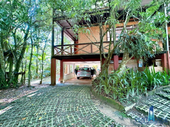 Imagem Casa com 3 Quartos à Venda, 330 m² em Praia Do Estaleiro - Balneário Camboriú
