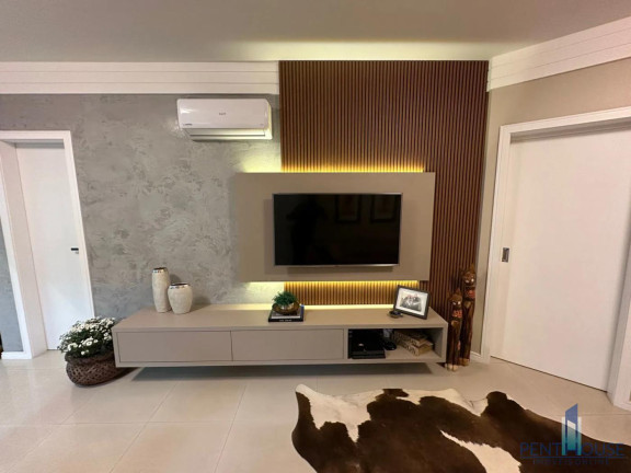 Imagem Apartamento com 3 Quartos à Venda, 119 m² em Centro - Balneário Camboriú