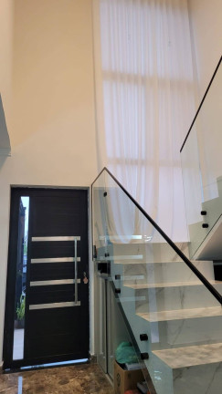 Imagem Casa com 3 Quartos à Venda, 350 m² em Jacareí Imagem Casa com 3 Quartos à Venda, 350 m² em Jacareí