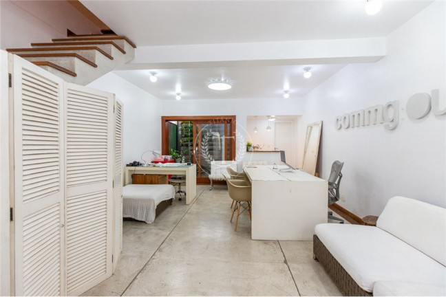 Imagem Casa com 3 Quartos à Venda, 150 m² em Jardins - São Paulo Imagem Casa com 3 Quartos à Venda, 150 m² em Jardins - São Paulo
