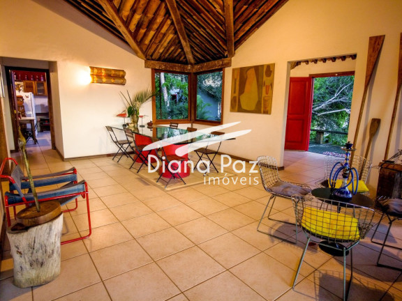 Imagem Casa com 4 Quartos à Venda, 355 m² em João Fernandes - Búzios Imagem Casa com 4 Quartos à Venda, 355 m² em João Fernandes - Búzios