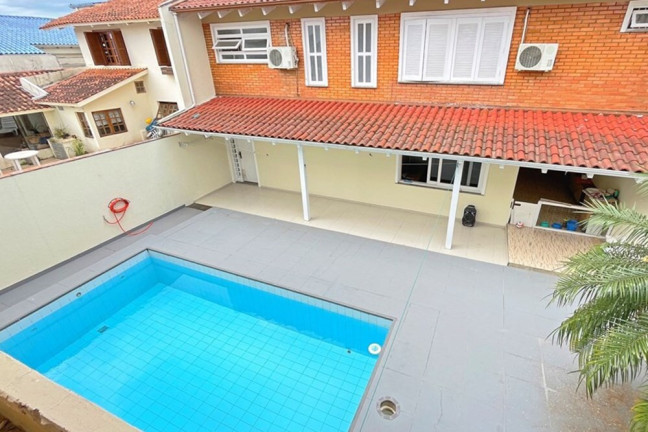 Imagem Casa de Condomínio com 5 Quartos à Venda, 300 m² em Ipanema - Porto Alegre Imagem Casa de Condomínio com 5 Quartos à Venda, 300 m² em Ipanema - Porto Alegre