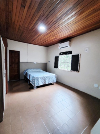 Imagem Casa com 4 Quartos à Venda, 192 m² em Redenção - Manaus