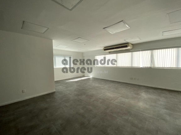 Sala Comercial para Alugar, 134 m² em Itaim Bibi - São Paulo