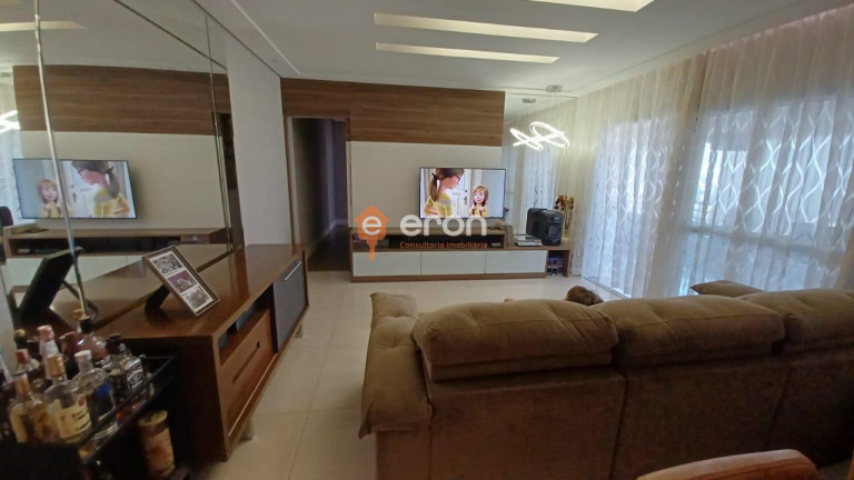 Imagem Apartamento com 3 Quartos à Venda, 116 m²