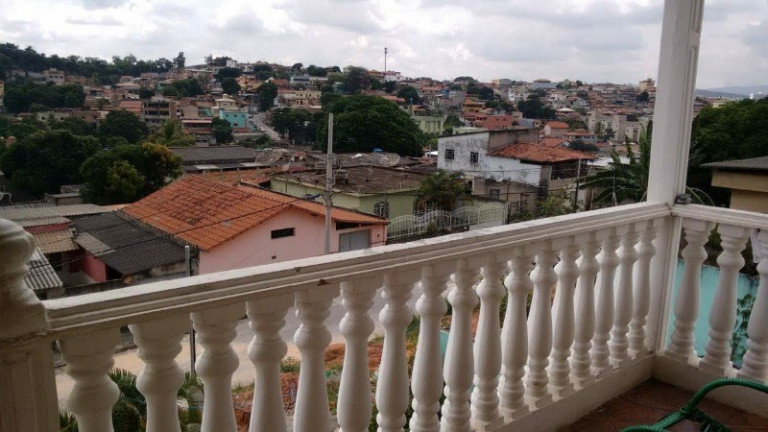 Imagem Casa com 3 Quartos à Venda, 180 m² em Laranjeiras - Betim Imagem Casa com 3 Quartos à Venda, 180 m² em Laranjeiras - Betim