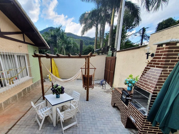 Imagem Casa com 4 Quartos à Venda, 150 m² em Granja Guarani - Teresópolis Imagem Casa com 4 Quartos à Venda, 150 m² em Granja Guarani - Teresópolis
