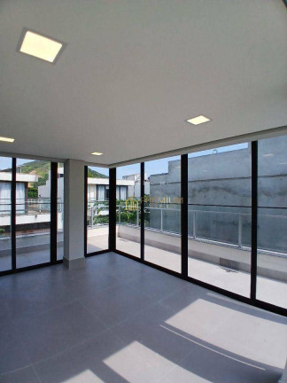 Imagem Imóvel com 5 Quartos à Venda, 176 m² em Camburi - São Sebastião