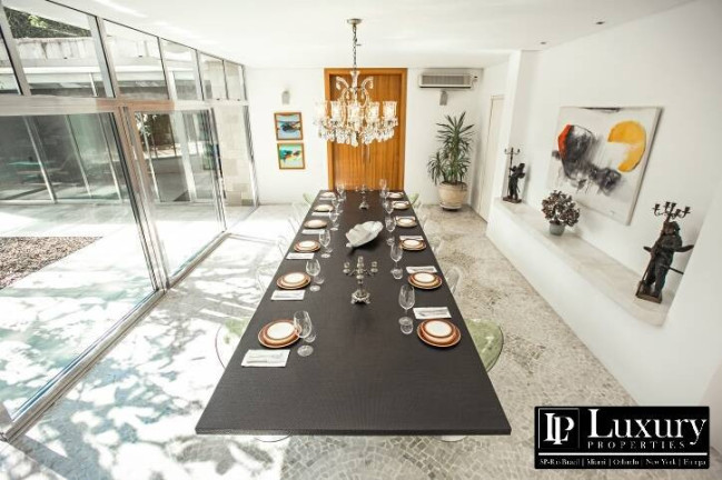 Imagem Casa com 5 Quartos à Venda, 904 m² em Jardim Europa - São Paulo Imagem Casa com 5 Quartos à Venda, 904 m² em Jardim Europa - São Paulo