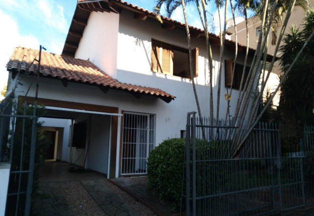 Imagem Casa com 3 Quartos à Venda, 242 m² em Santana - Porto Alegre Imagem Casa com 3 Quartos à Venda, 242 m² em Santana - Porto Alegre
