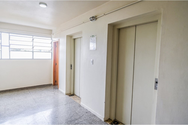 Imagem Imóvel com 2 Quartos à Venda, em Petrópolis - Porto Alegre Imagem Imóvel com 2 Quartos à Venda, em Petrópolis - Porto Alegre