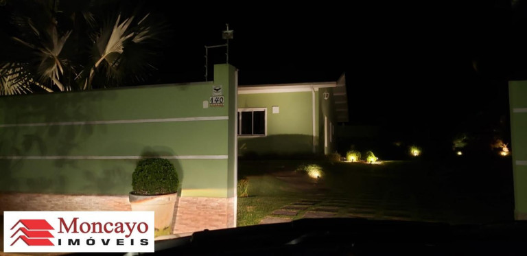 Imagem Casa com 3 Quartos para Alugar, 720 m² em Jardim Terralão - Caraguatatuba Imagem Casa com 3 Quartos para Alugar, 720 m² em Jardim Terralão - Caraguatatuba