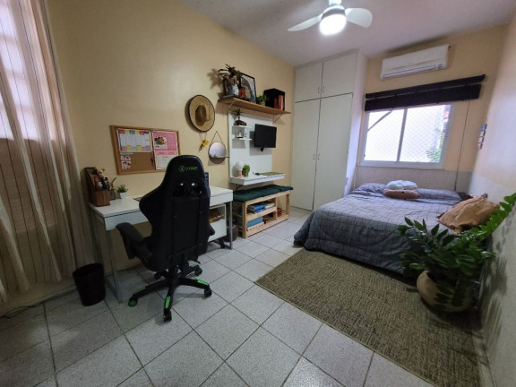 Imagem Casa com 3 Quartos à Venda, 204 m² em Edson Queiroz - Fortaleza Imagem Casa com 3 Quartos à Venda, 204 m² em Edson Queiroz - Fortaleza