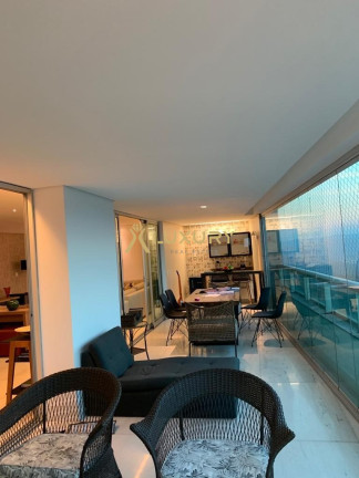 Imagem Imóvel com 4 Quartos à Venda, 244 m² em Belvedere - Belo Horizonte Imagem Imóvel com 4 Quartos à Venda, 244 m² em Belvedere - Belo Horizonte