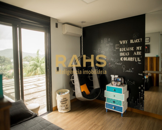 Imagem Casa com 4 Quartos à Venda, 671 m² em América - Joinville Imagem Casa com 4 Quartos à Venda, 671 m² em América - Joinville