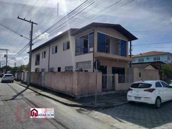 Imóvel com 4 Quartos à Venda, 