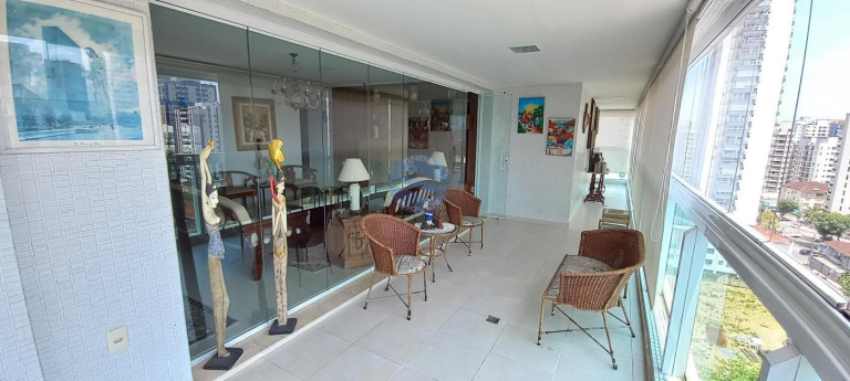 Apartamento com 3 Quartos à Venda, 192 m² em Embaré - Santos