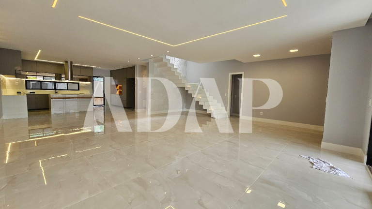 Imagem Casa com 5 Quartos à Venda, 498 m² em Recreio Dos Bandeirantes - Rio De Janeiro