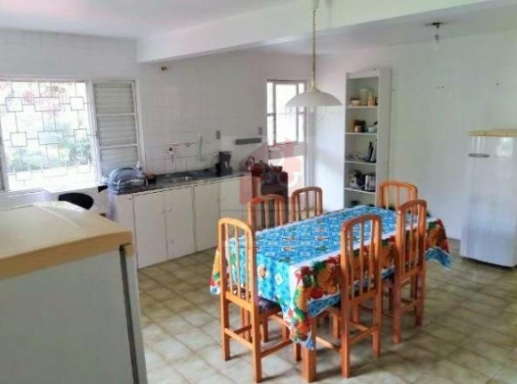 Imagem Casa com 5 Quartos à Venda, 280 m² em Petrópolis - Porto Alegre Imagem Casa com 5 Quartos à Venda, 280 m² em Petrópolis - Porto Alegre