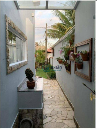 Imagem Casa com 6 Quartos à Venda, 330 m² em Unamar - Cabo Frio