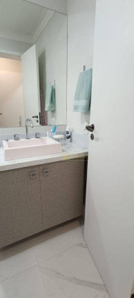 Imagem Apartamento com 3 Quartos à Venda, 100 m² em Centro - Florianópolis Imagem Apartamento com 3 Quartos à Venda, 100 m² em Centro - Florianópolis