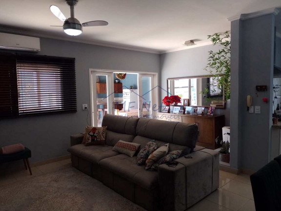 Imagem Casa com 3 Quartos à Venda, 283 m² em Centro - Pirassununga Imagem Casa com 3 Quartos à Venda, 283 m² em Centro - Pirassununga