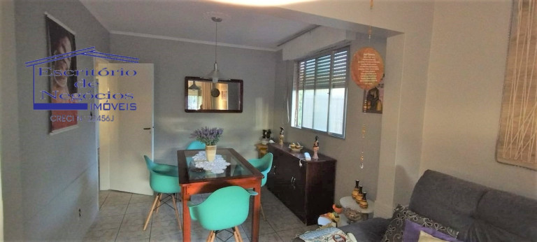 Imagem Casa com 3 Quartos à Venda, 204 m² em Vila Nova - Porto Alegre Imagem Casa com 3 Quartos à Venda, 204 m² em Vila Nova - Porto Alegre
