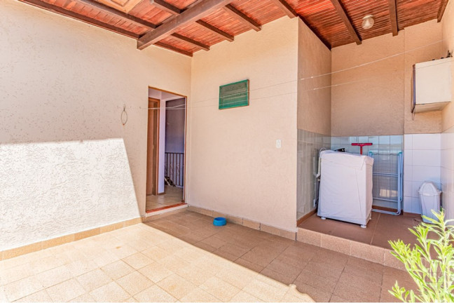 Imagem Casa com 5 Quartos à Venda, 131 m² em Cavalhada - Porto Alegre Imagem Casa com 5 Quartos à Venda, 131 m² em Cavalhada - Porto Alegre