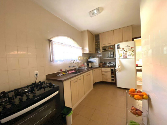 Imagem Casa com 3 Quartos à Venda, 250 m² em Várzea - Teresópolis Imagem Casa com 3 Quartos à Venda, 250 m² em Várzea - Teresópolis