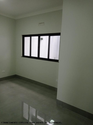 Imagem Imóvel com 3 Quartos à Venda, 150 m² em Jardim Imperial - Sarandi Imagem Imóvel com 3 Quartos à Venda, 150 m² em Jardim Imperial - Sarandi