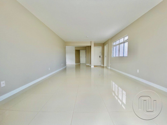 Imagem Cobertura com 3 Quartos à Venda, 274 m² em Centro - Palhoça