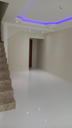 Imagem Casa com 2 Quartos à Venda, 93 m² em Centro - Araruama