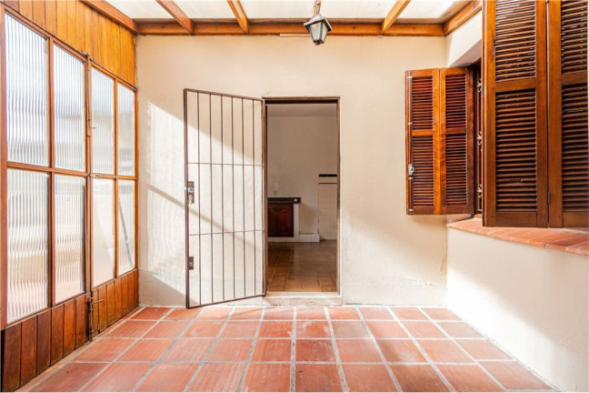 Imagem Casa com 3 Quartos à Venda, 211 m² em Menino Deus - Porto Alegre Imagem Casa com 3 Quartos à Venda, 211 m² em Menino Deus - Porto Alegre