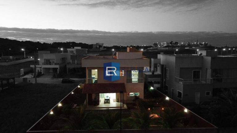 Imagem Casa com 4 Quartos à Venda, 320 m² em Interlagos - Vila Velha Imagem Casa com 4 Quartos à Venda, 320 m² em Interlagos - Vila Velha