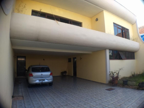 Imagem Casa com 3 Quartos à Venda, 269 m² em Centro - Botucatu Imagem Casa com 3 Quartos à Venda, 269 m² em Centro - Botucatu