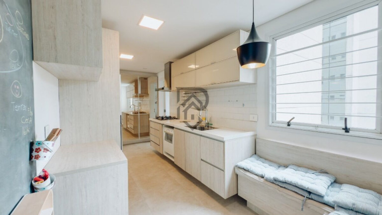 Imagem Apartamento com 3 Quartos à Venda, 143 m² em Moema - São Paulo