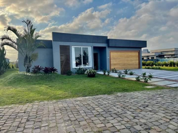 Imagem Casa com 3 Quartos à Venda,  em Capão Da Canoa - Capao Da Canoa