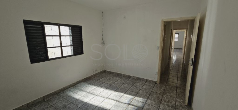 Imagem Casa com 2 Quartos à Venda, 125 m² em Jardim Roberto Selmi Dei - Araraquara Imagem Casa com 2 Quartos à Venda, 125 m² em Jardim Roberto Selmi Dei - Araraquara