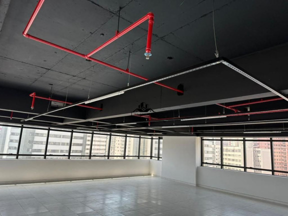 Sala Comercial à Venda, 132 m² em Centro - Santo André