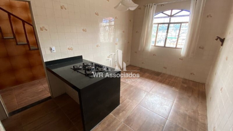 Imagem Casa com 4 Quartos à Venda, 480 m² Imagem Casa com 4 Quartos à Venda, 480 m²