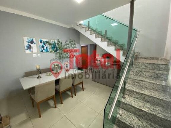 Imagem Cobertura com 3 Quartos à Venda, 220 m² em Santa Terezinha Ii - Coronel Fabriciano Imagem Cobertura com 3 Quartos à Venda, 220 m² em Santa Terezinha Ii - Coronel Fabriciano