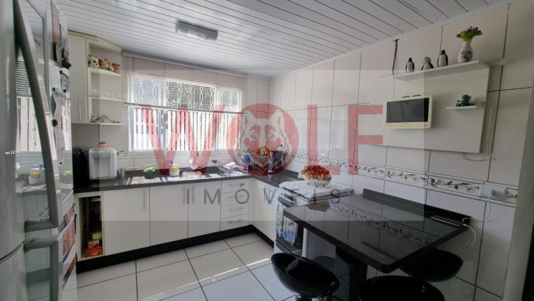 Imagem Casa com 3 Quartos à Venda, 110 m² em Santa Felicidade - Curitiba Imagem Casa com 3 Quartos à Venda, 110 m² em Santa Felicidade - Curitiba