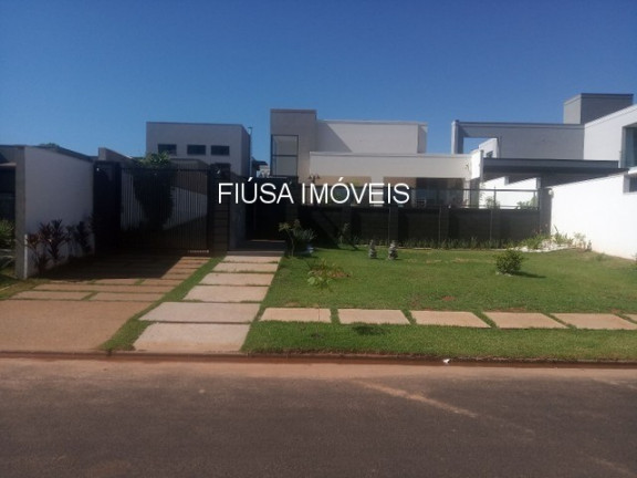 Casa com 4 Quartos à Venda,  em Residencial Enseada Da Fronteira - Rifaina