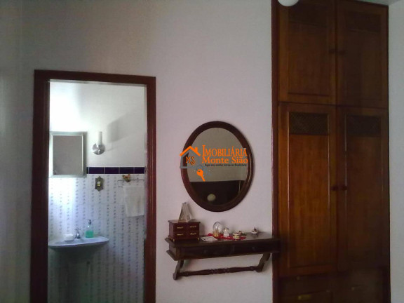Imagem Casa com 3 Quartos à Venda, 250 m² em Jardim Cumbica - Guarulhos Imagem Casa com 3 Quartos à Venda, 250 m² em Jardim Cumbica - Guarulhos